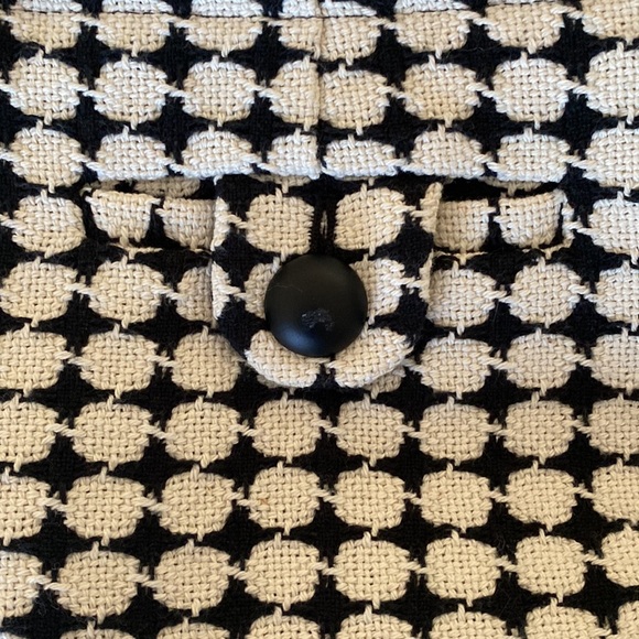 Banana Republic patterned black and white skirt (above the knee) - Picture 8 of 12